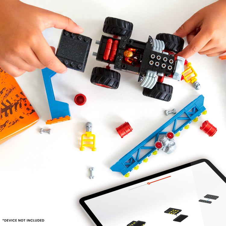 MATTEL Mega Hot Wheels Monster Trucks Bone Shaker Crash Track