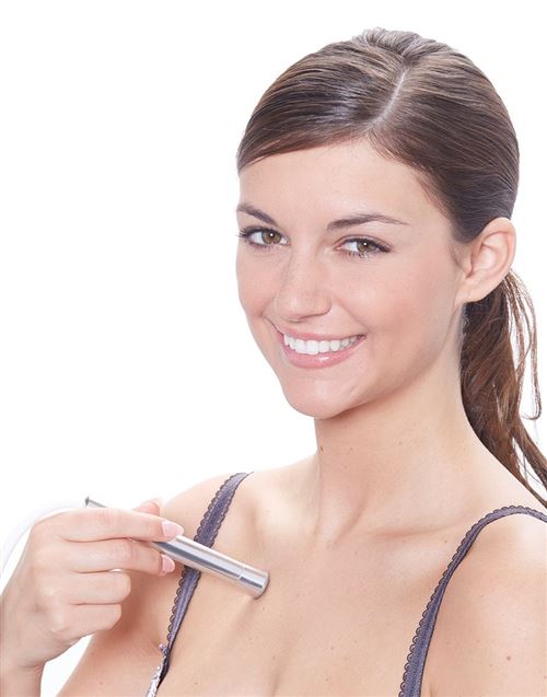 "LANAFORM by SYNERFIT Microdermabrasion - Appareil de soin anti-âge      Gommage et exfoliation de la peau.     3 embouts interchangeables. 5 intensités d'aspiration   Convient à tout type de peau  Pour une peau plus saine