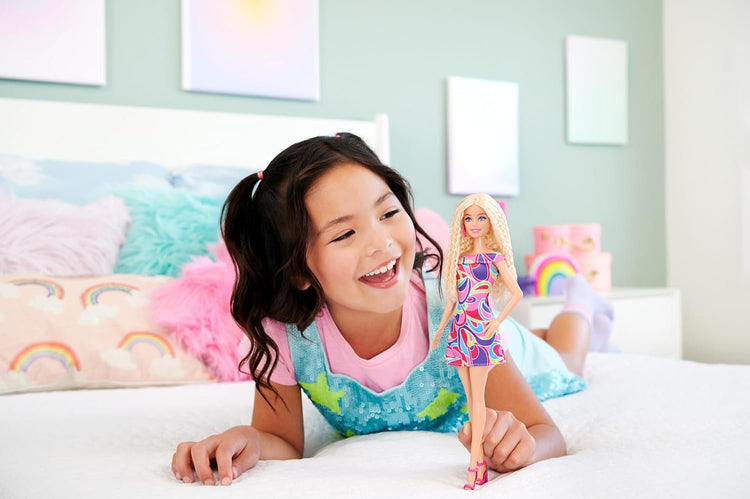 MATTEL Poupée Barbie Fashionista Robe Colorée - 65 ans Barbie